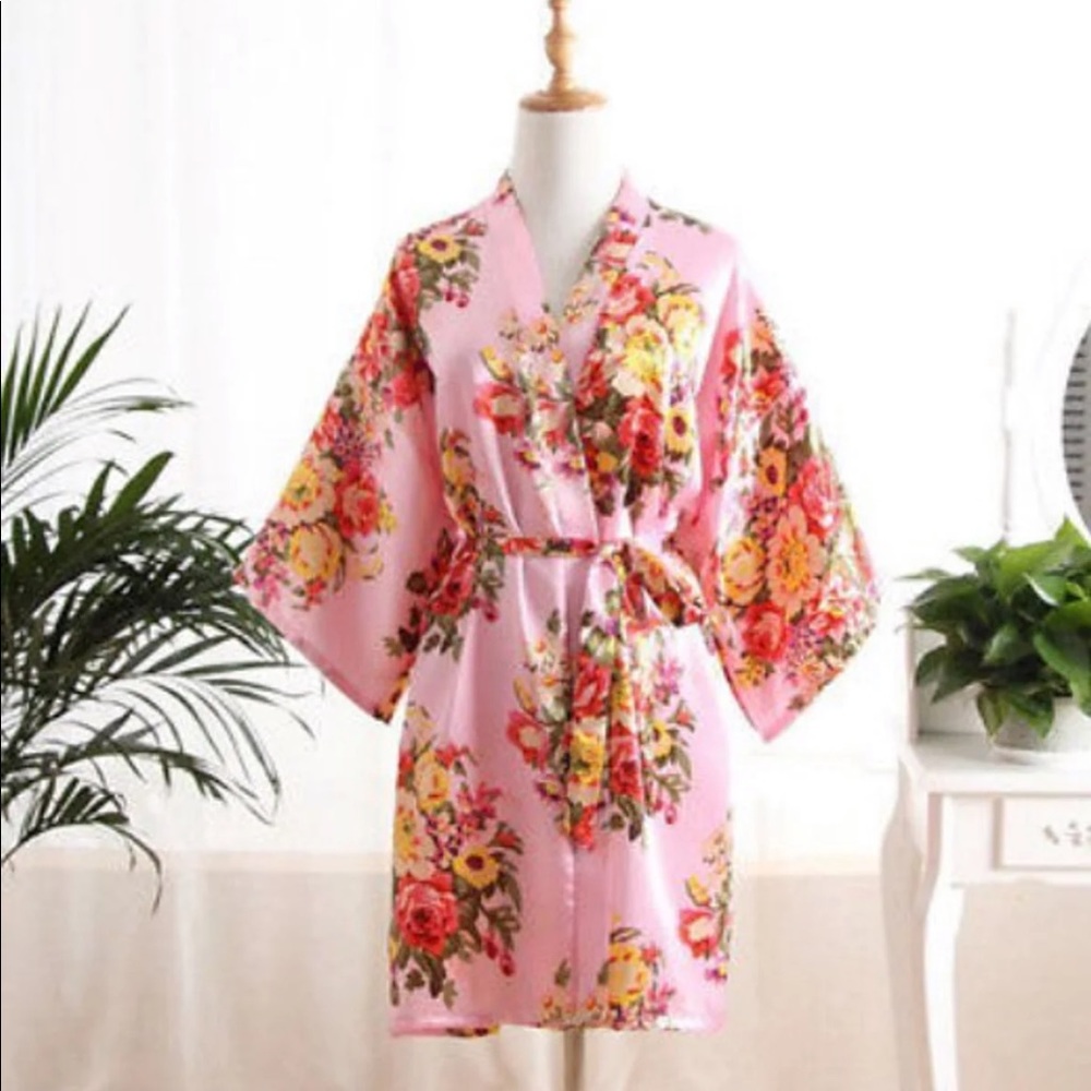 5 bridal party robes